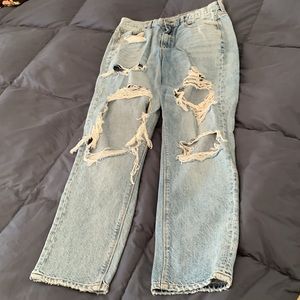 American Eagle Highest Rise Mom Jeans size 8